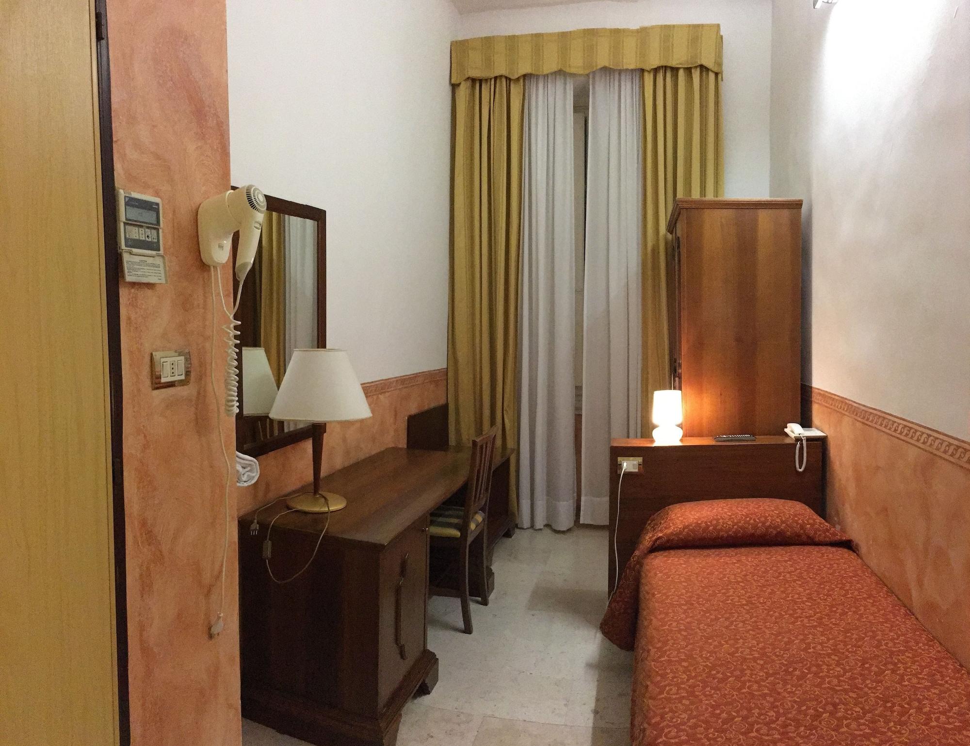 Hotel Olimpia Firenze Bagian luar foto
