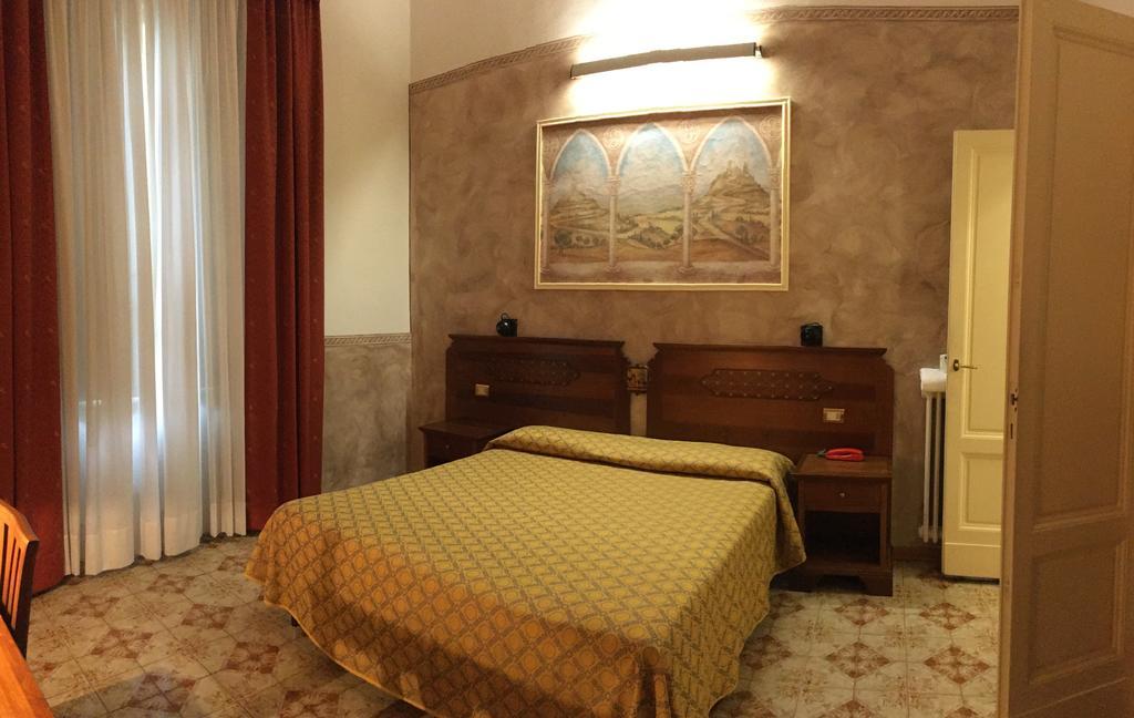Hotel Olimpia Firenze Bagian luar foto